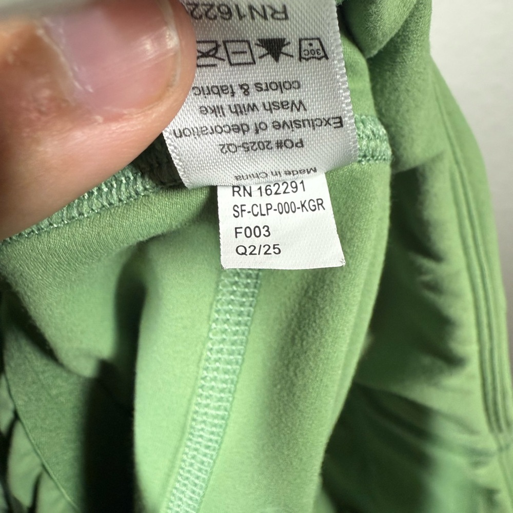 Seamless High-Waist Capri Leggings in Sage Green - Picture 11 of 11